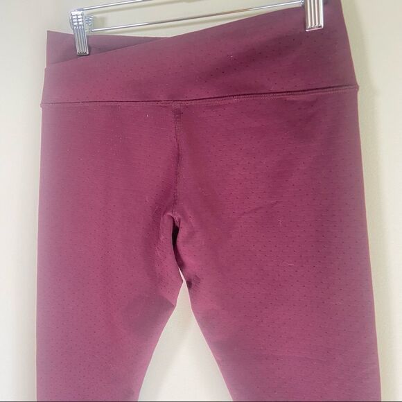 Lululemon Astro Wunder Under Crop II Shine Dot Bordeaux Size 6 - Picture 8 of 8